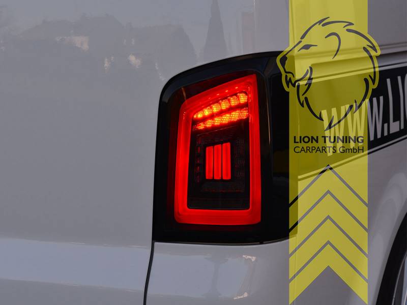 Liontuning - Tuningartikel für Ihr Auto  Lion Tuning Carparts GmbH Light  Bar LED Rückleuchten VW T5 Bus Facelift Multivan Caravelle Transporter rot  schwarz smoke